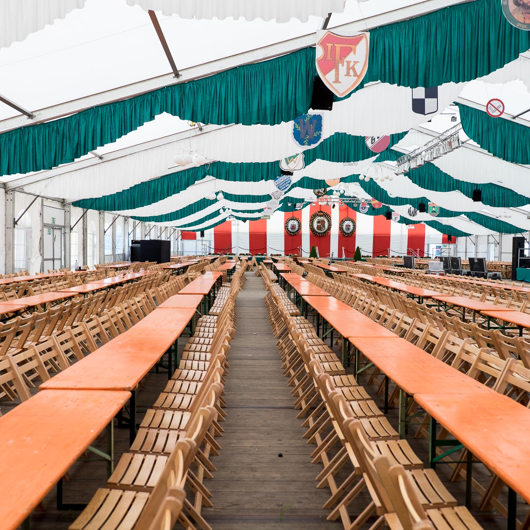 16.07.2015 - Kirmes am Rhein Düsseldorf einen Tag vor der Eröffnung